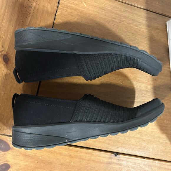 BZEES Sz 8 Black Glee Comfort Slip On Ribbed Lightweight Knit Upper Stretch Sho - Picture 9 of 10